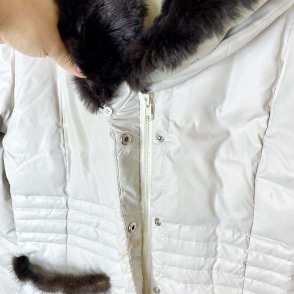 Chloe Vintage Down-Filled Puffer Coat w/Fur Trim - Picture 5 of 12